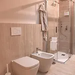 아파트 Interno 8 *